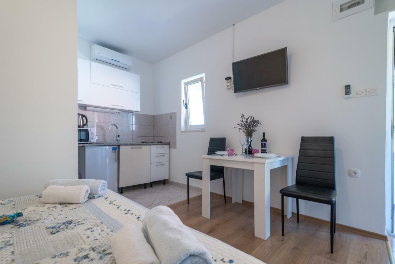 Studio Apartment Coce Trogir Exteriér fotografie