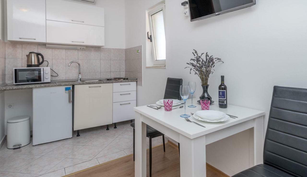 Studio Apartment Coce Trogir Exteriér fotografie