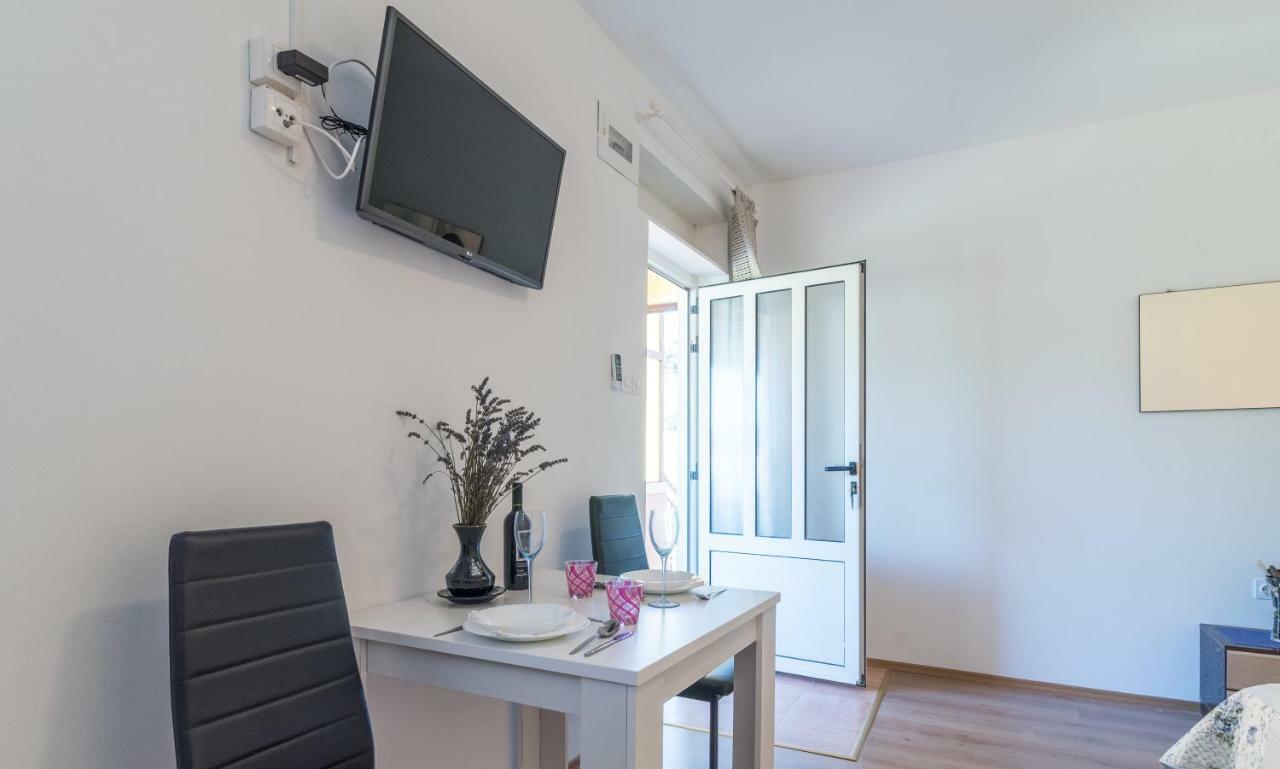 Studio Apartment Coce Trogir Exteriér fotografie