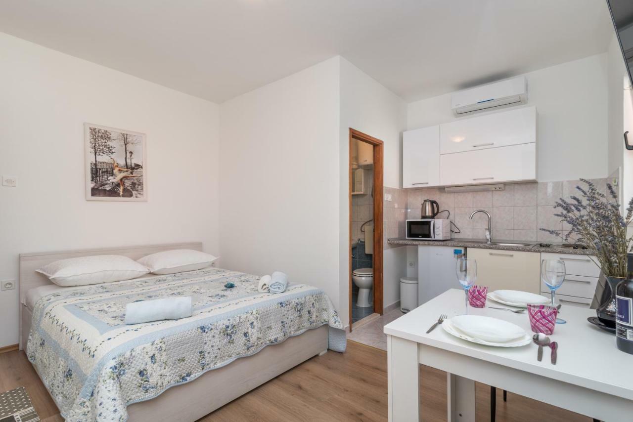Studio Apartment Coce Trogir Exteriér fotografie